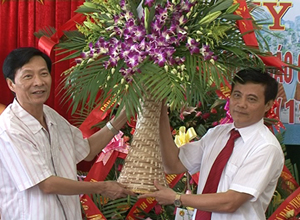 Lãnh đạo tỉnh chúc mừng các cơ quan báo chí nhân Ngày Báo chí cách mạng Việt Nam 21-6