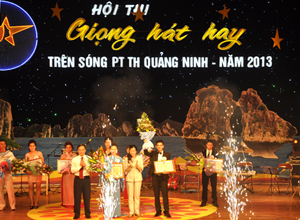 2 thí sinh đoạt giải nhất Hội thi Giọng hát hay trên sóng PTTH Quảng Ninh năm 2013