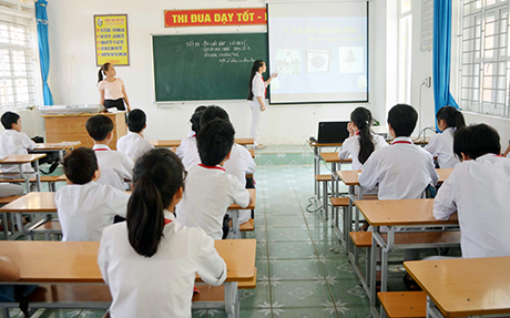 Tiết học Âm nhạc được ứng dụng CNTT tại Trường THCS Trưng Vương (TP Uông Bí).