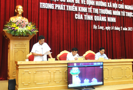 PGS.TS Nguyễn Viết Thông, Tổng Thư ký Hội đồng Lý luận Trung ương báo cáo đề dẫn về 