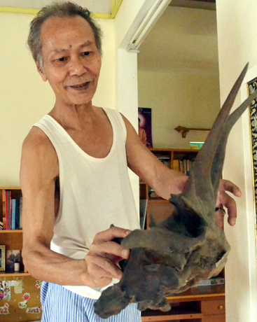 Nghệ nhân Đinh Viễn.