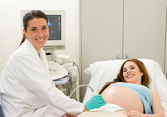 Các mẹ bầu chỉ nên siêu âm 3 lần trong quá trình mang thai là đủ