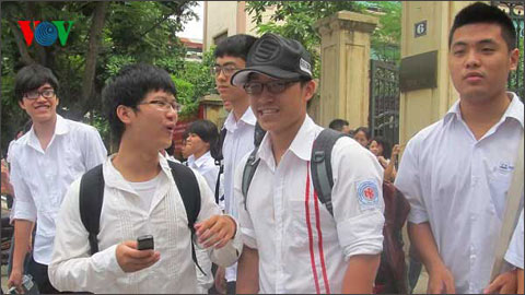 Trong khi học sinh Việt Nam vẫn thi tốt nghiệp THPT thì ở nhiều nước trên thế giới đã bỏ kỳ thi này (Ảnh minh họa)