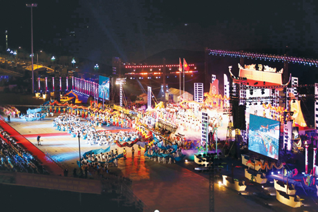 Lễ mít tinh kỷ niệm 50 năm Ngày thành lập tỉnh diễn ra đêm 19-10 thực sự đã trở thành ngày hội của Quảng Ninh.