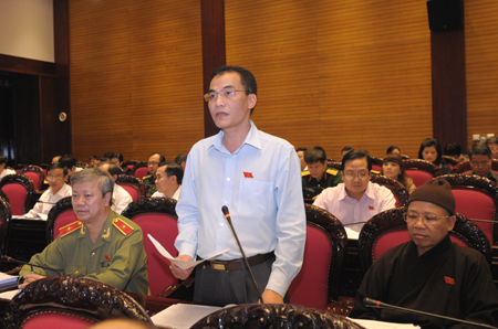 ĐBQH tỉnh Quảng Ninh tham gia thảo luận về tình hình kinh tế - xã hội tại kỳ họp thứ 6, Quốc hội khóa XII