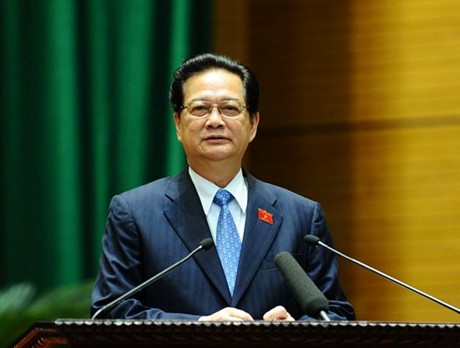 Thủ tướng Nguyễn Tấn Dũng trình bày Báo cáo giải trình và trả lời chất vấn trước Quốc hội, chiều 21/11. Ảnh: VGP/Nhật Bắc