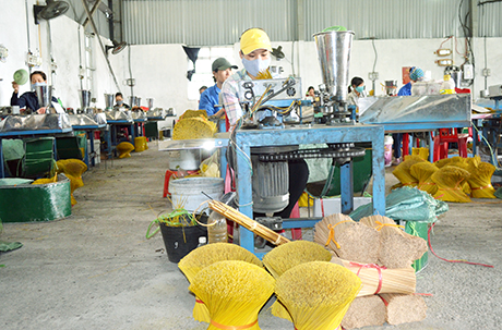 Do tham gia các lớp đào tạo do Liên minh HTX-DNNQD, anh Nguyễn Phú Hải đã được Liên minh tư vấn thành lập HTX sản xuất và dịch vụ công nghiệp Phú Hải (Đông Triều) và tìm được thị trường xuất khẩu hàng.