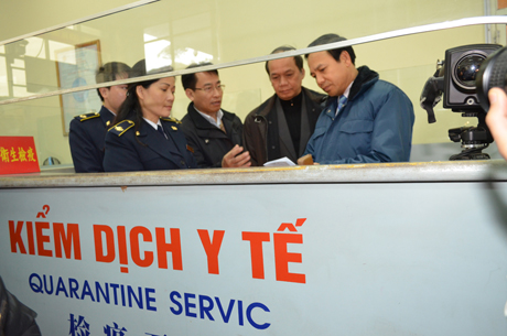 Bộ NN&PTNT kiểm tra công tác phòng chống dịch cúm gia cầm tại Quảng Ninh