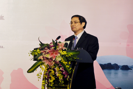 Đồng chí Phạm Minh Chính, Ủy viên T.Ư Đảng, Bí thư Tỉnh ủy Quảng Ninh phát biểu khai mạc hội thảo.