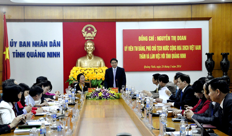 Đồng chí Phạm Minh Chính, Ủy viên T.Ư Đảng, Bí thư Tỉnh ủy phát biểu tại buổi làm việc.
