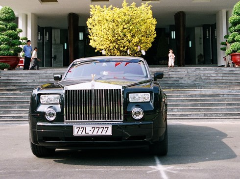 Chiếc Rolls Royce Phantom hồi mới làm xong biển số sau tết Nguyên đán năm 2008