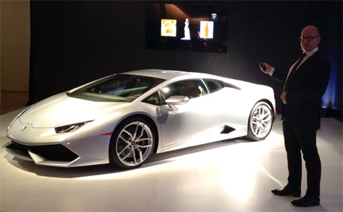 Sự kỳ diệu của thiên nhiên đã tạo nên Lamborghini Huracan.