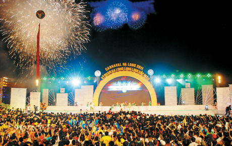 Carnaval Hạ Long 2014 sẽ bắn pháo hoa tầm cao 10 phút.