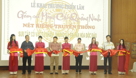 Khai mạc triển lãm "Gốm sứ Móng Cái, Quảng Ninh- Nét riêng truyền thống