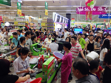 BigC Hạ Long những ngày qua đông nghịt người.