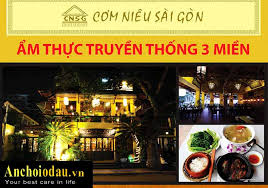 Một quảng cáo cho món cơm niêu Sài Gòn.
