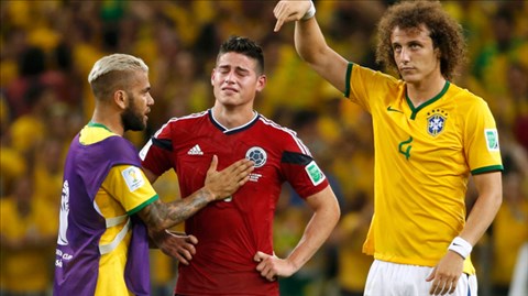 Khoảnh khắc James Rodriguez (áo đỏ) bật khóc đã khép lại một kỳ World Cup thành công của Colombia