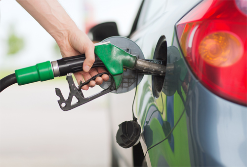 Với một số cách lái xe phù hợp, nhiên liệu có thể được tiết kiệm đáng kể. Ảnh: Frankautoservice.