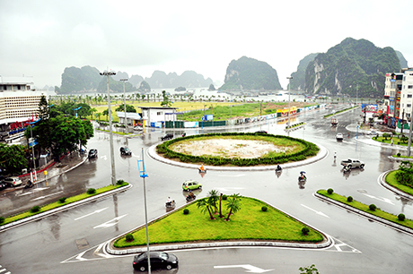 Nút giao thông Cột Đồng Hồ - điểm nhấn trong hệ thống giao thông của TP Hạ Long.