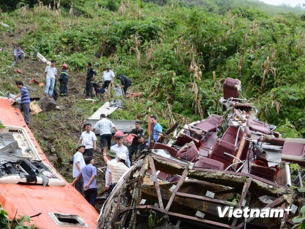 Hiện trường vụ tai nạn thảm khốc tại Lào Cai (Ảnh: PV/Vietnam+)