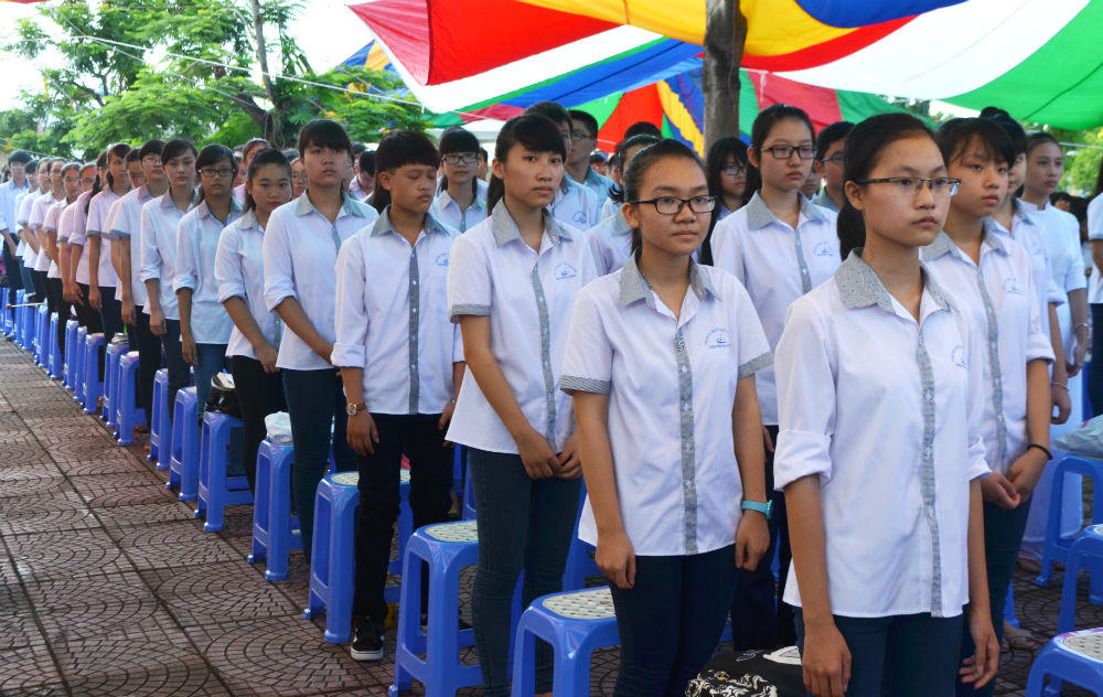 424 học sinh mới vào lớp 10 tại Trường THPT Chuyên Hạ Long 