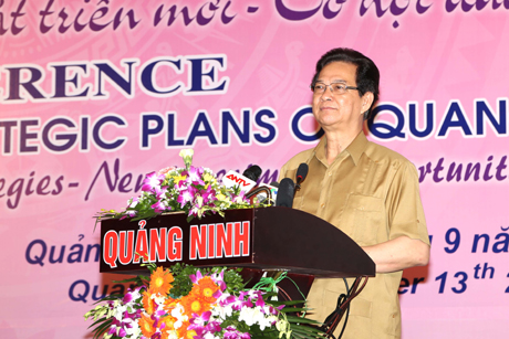Đồng chí Nguyễn Tấn Dũng, Ủy viên Bộ Chính trị, Thủ tướng Chính phủ phát biểu tại Hội nghị công bố các quy hoạch chiến lược tỉnh Quảng Ninh.