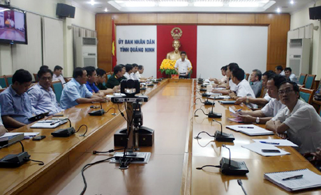Đồng chí Nguyễn Văn Thành, Phó Chủ tịch UBND tỉnh phát biểu tại cuộc họp.