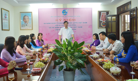 Đồng chí Nguyễn Đức Long, Phó Bí thư Tỉnh ủy, Chủ tịch HĐND tỉnh phát biểu chúc mừng Hội LHPN tỉnh.