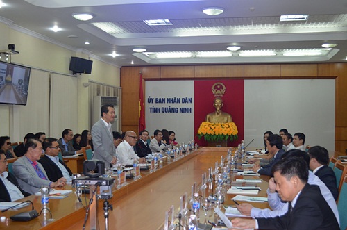 Ông Supant Mongkolsuthree, Chủ tịch Liên đoàn Công nghiệp Vương quốc Thái Lan (FTI), phát biểu tại buổi tiếp.