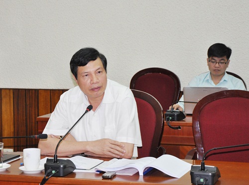 Đồng chí Nguyễn Đức Long, Phó Bí thư Tỉnh ủy, Chủ tịch HĐND tỉnh tham gia ý kiến tại cuộc họp.