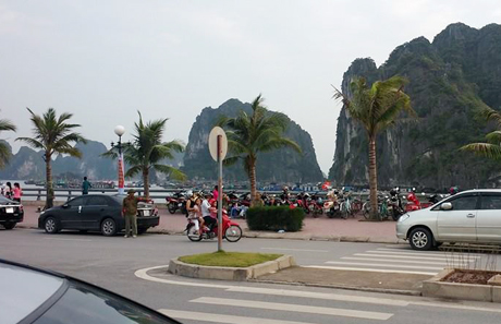 Điểm đỗ xe thu phí trái phép mọc lên tràn lan.