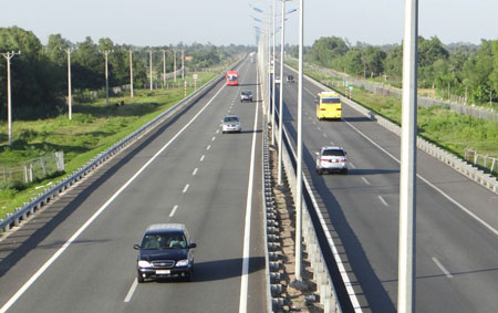 Cao tốc TP Hồ Chí Minh - Trung Lương hội tụ nhiều điều kiện để bán toàn bộ dự án