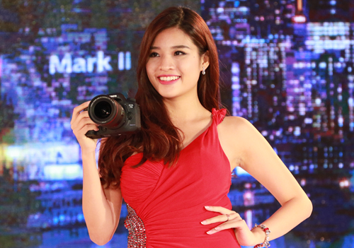 7D Mark II hướng đến người dùng chuyên chụp ảnh thể thao.
