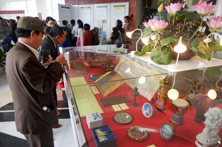 Khu vực triển lãm, giới thiệu những hiện vật của các nước thành viên ASEAN.