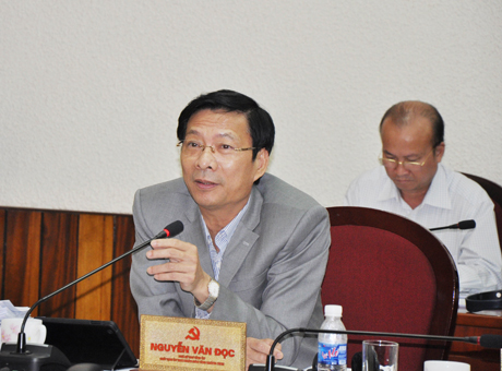 Đồng chí Nguyễn Văn Đọc, Phó Bí thư Tỉnh ủy, Chủ tịch UBND tỉnh phát biểu ý kiến tại hội nghị.