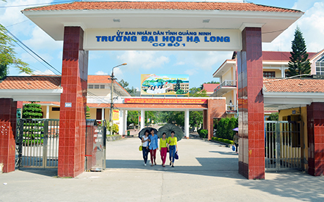Trường Cao đẳng sư phạm Quảng Ninh tại Uông Bí nay trở thành trụ sở chính của Trường Đại học Hạ Long.  Ảnh: Nguyễn Hoa