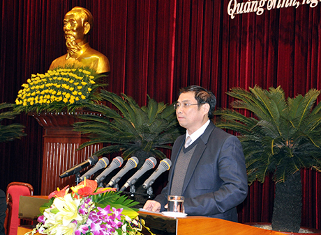 Bí thư Tỉnh ủy Phạm Minh Chính phát biểu tại kỳ họp.