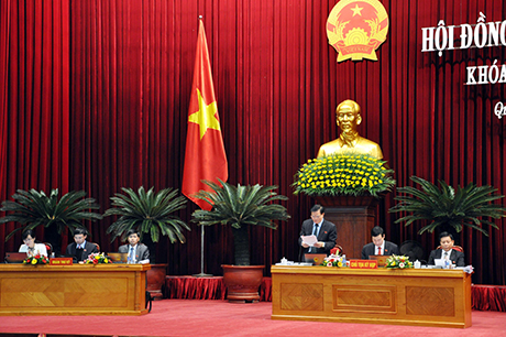 Đồng chí Nguyễn Như Hiền, Phó Chủ tịch Thường trực HĐND tỉnh điều hành phiên họp chiều nay.