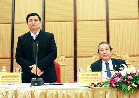 Đồng chí Phạm Minh Chính, Ủy viên Trung ương Đảng, Bí thư Tỉnh ủy phát biểu tại buổi làm việc