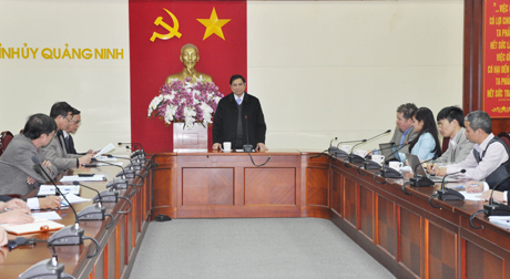Đồng chí Phạm Minh Chính, Ủy viên T.Ư Đảng, Bí thư Tỉnh ủy phát biểu kết luận buổi làm việc.