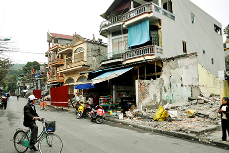 Vị trí vùng lõi của Dự án mở rộng di tích đền Cửa Ông đã được bàn giao mặt bằng và đang thực hiện phá dỡ.