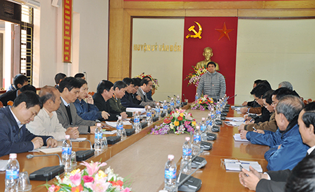 Đồng chí Phạm Minh Chính phát biểu kết luận buổi làm việc bàn các giải pháp tháo gỡ khó khăn trong công tác GPMB các dự án tại KKT Vân Đồn