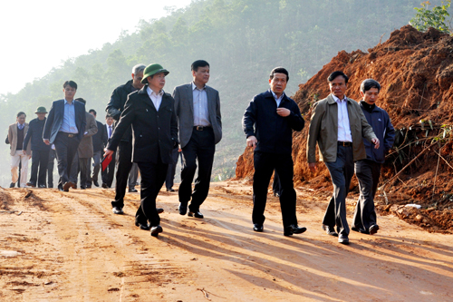 Ban Chỉ đạo “Chiến dịch Quang Trung” kiểm tra tiến độ thực hiện dự án Đường giao thông trục chính đấu nối các khu chức năng.