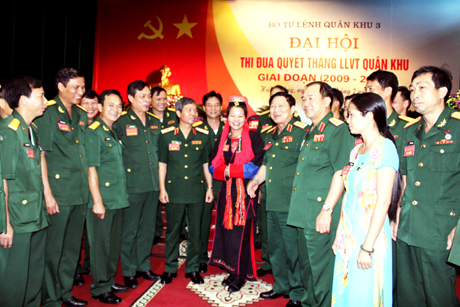 Đoàn đại biểu LLVT tỉnh Quảng Ninh dự Đại hội Thi đua quyết thắng LLVT Quân khu 3 (giai đoạn 2009-2014).