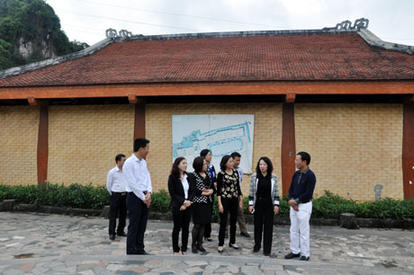 Đoàn công tác tham quan Nghĩa trang An Lạc viên phường Quang Hanh (TP Cẩm Phả)