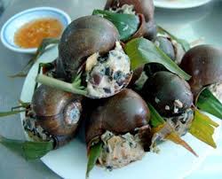 Ốc hấp lá gừng.jpg