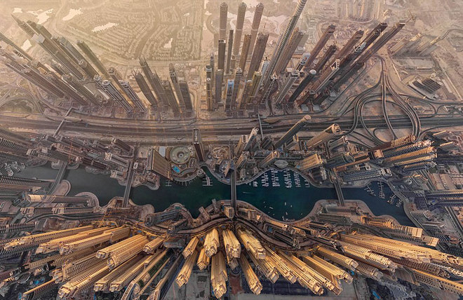  Dubai nổi tiếng với những tòa nhà chọc trời và bức hình này mang đến một góc nhìn khác về những công trình cao chót vót ở đây.