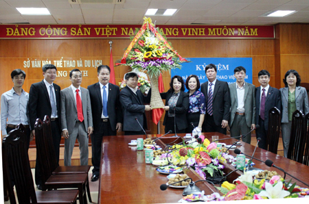  Đồng chí Vũ Thị Thu Thủy, Phó Chủ tịch UBND tỉnh chúc mừng ngày thể thao Việt Nam 27-3 