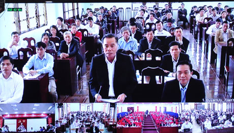 Lãnh đạo huyện Tiên Yên báo cáo tiến độ triển khai Đại hội Đảng các cấp gắn với triển khai Đề án 25.