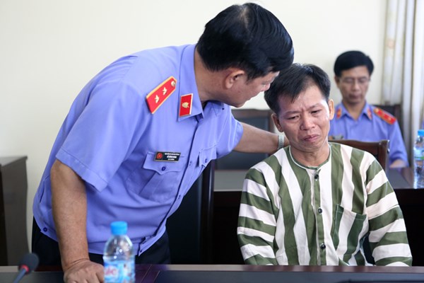 Ông Nguyễn Thanh Chấn được giải oan sau 10 năm ngồi tù